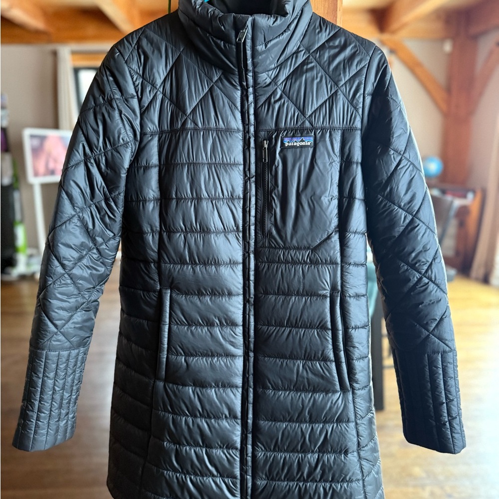 Patagonia Women's Black Quilted Puffer Jacket